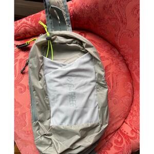 G4Free Lightweight Gray Sling Bag with Mesh Pocket